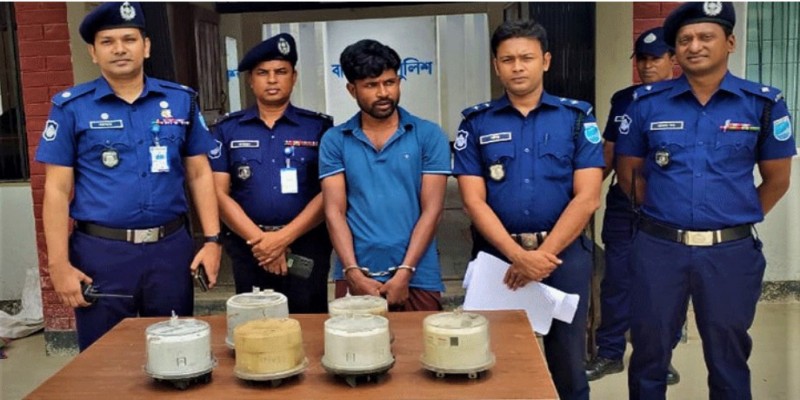 দিনে শ্রমিক আর রাতে মিটার চোর।।আটক ৩
