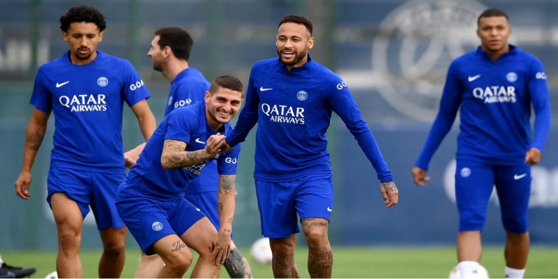 নেইমারের সঙ্গে সম্পর্ক নিয়ে মুখ খুললেন এমবাপ্পে