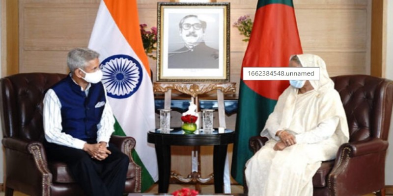 হায়দরাবাদ হাউসে বৈঠকে শেখ হাসিনা ও নরেন্দ্র মোদি