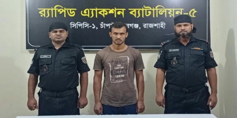 শিবগঞ্জে ৩৩টি ককটেলসহ আটক ১।।