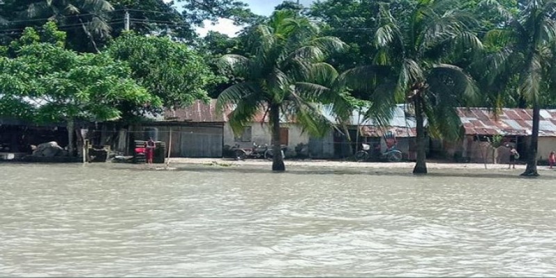 দক্ষিণাঞ্চলের ১০ নদ-নদীর পানি বিপৎসীমার ওপরে।।