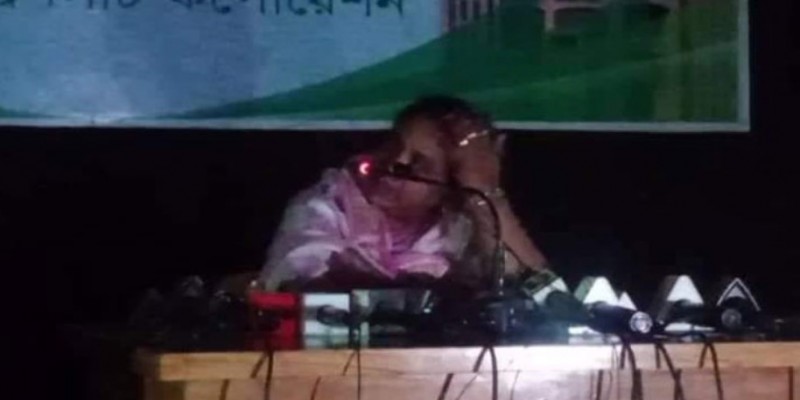 আমার কোনো অনুষ্ঠান থাকলেই বিদ্যুৎ চলে যায়।।আইভি