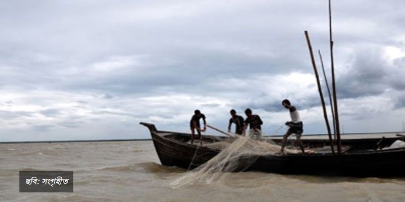 সন্ধ্যার পর জেলেদের গভীর সাগরে যেতে বাধা নেই।।