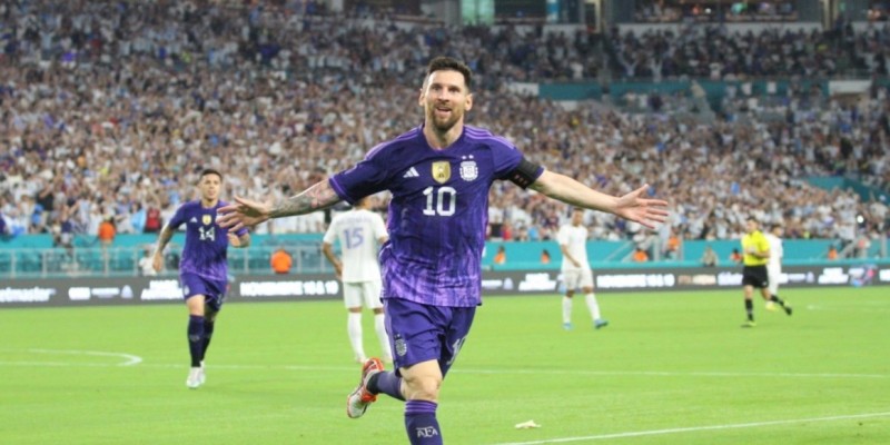 মেসির জোড়া গোলে আর্জেন্টিনার বড় জয়