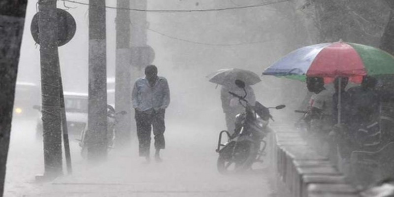 দেশের কোথাও কোথাও ভারী বর্ষণ হতে পারে।।