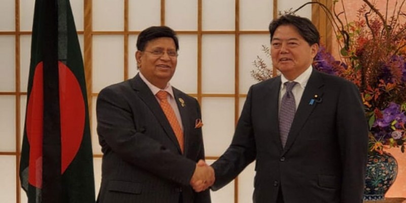 টোকিওতে জাপানের পররাষ্ট্রমন্ত্রীর সঙ্গে মোমেনের বৈঠক।।