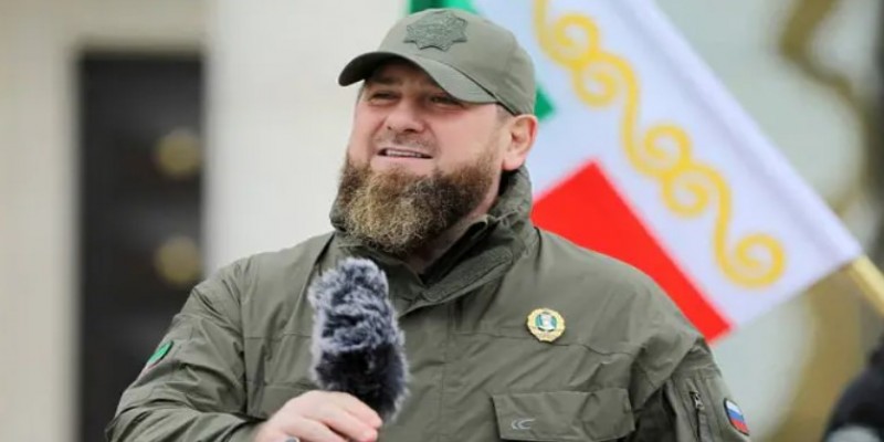 যুদ্ধ করতে তিন কিশোর ছেলেকে ইউক্রেনে পাঠাবেন কাদিরভ