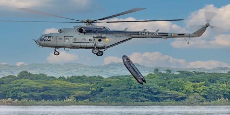 বায়ুসেনা দিবসের প্রস্তুতি, চোখ ধাঁধানো মহড়ায় যুদ্ধবিমান-কপ্টার