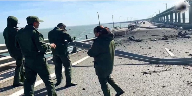 বিস্ফোরণের পর আবার চালু হয়েছে ক্রিমিয়া ব্রিজ।।