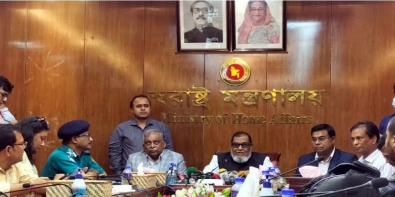 ডাটাবেইজ ধরে ঘৃণ্য অপরাধীদের নজরদারিতে রাখা হবে।।মুক্তিযুদ্ধমন্ত্রী