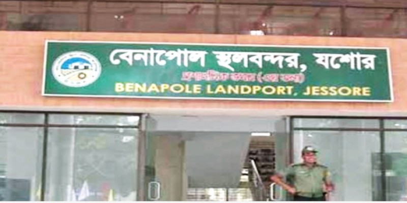 বেনাপোল বন্দরে আগুন।।পুড়লো আমদানি পণ্য