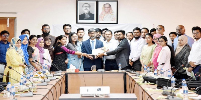 শিক্ষকরা কাঙ্ক্ষিত জাতি গঠনের নিয়ামক শক্তি।।খুবি উপাচার্য