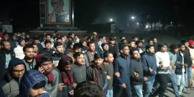 নতুন নেতৃত্বকে অভিনন্দন জানিয়ে ইবি ছাত্রলীগের মিছিল।।