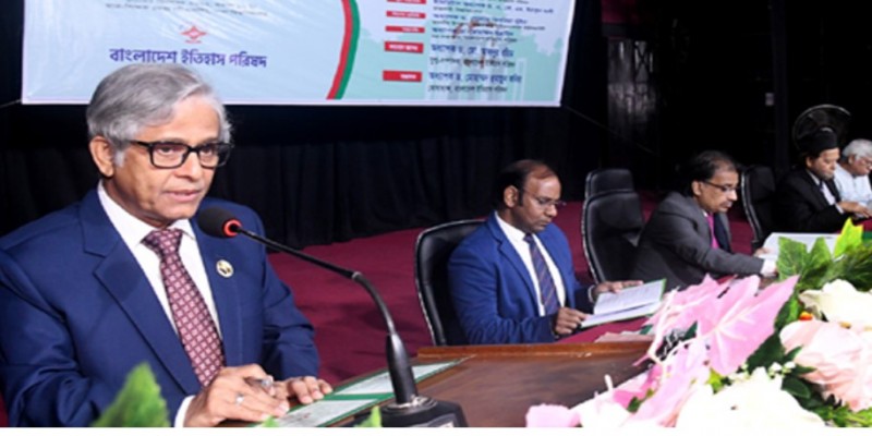ইতিহাস বিকৃতি রোধে ইতিহাস পরিষদের ভূমিকা রয়েছে।।ঢাবি উপাচার্য