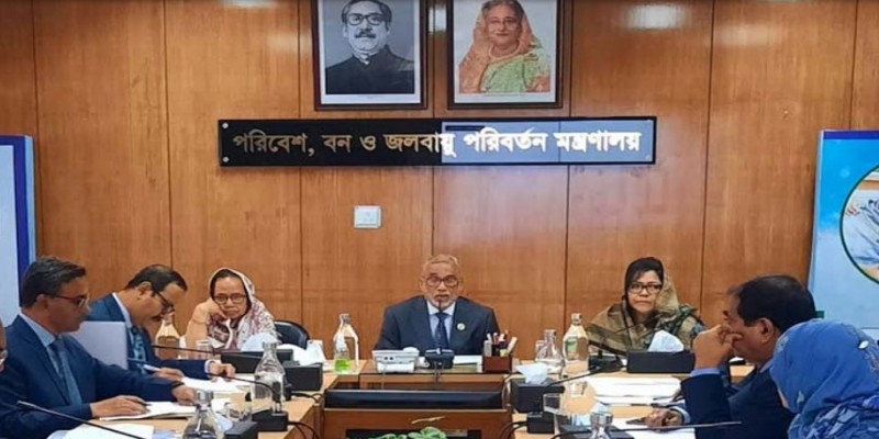 বায়ুদূষণ রোধে বিশেষ অভিযানের নির্দেশ পরিবেশমন্ত্রীর।।