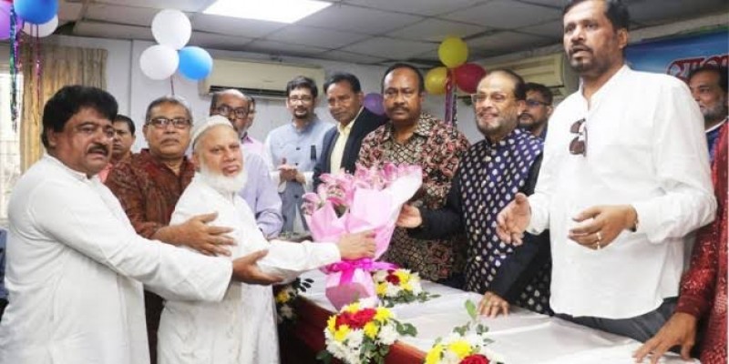 দেশে খুব সফলভাবে বিরাজনীতিকরণ চলছে।।জি এম কাদের