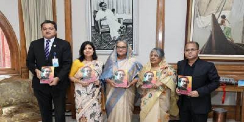 ‘বঙ্গবন্ধু ভালোবাসার অপর নাম’ গ্রন্থের মোড়ক উন্মোচন করলেন প্রধানমন্ত্রী।।