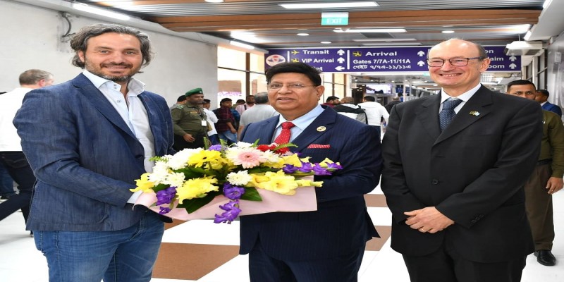 আর্জেন্টিনার পররাষ্ট্রমন্ত্রী ঢাকায় পৌঁছেছেন