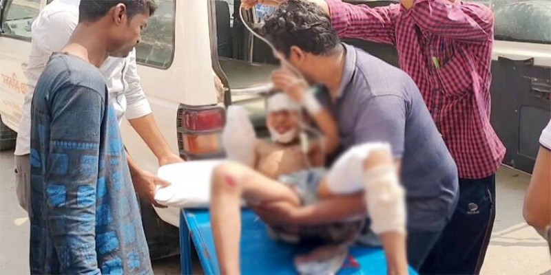 মেহেরপুরে থানা চত্বরে বোমা বিস্ফোরণ।।দুই শিশু আহত