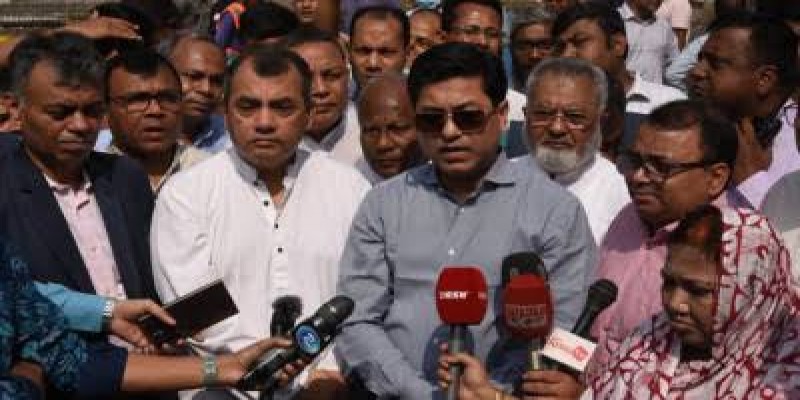 ঢাকার গণপরিবহনে শৃঙ্খলা নিয়ে আসবো।। মেয়র শেখ তাপস