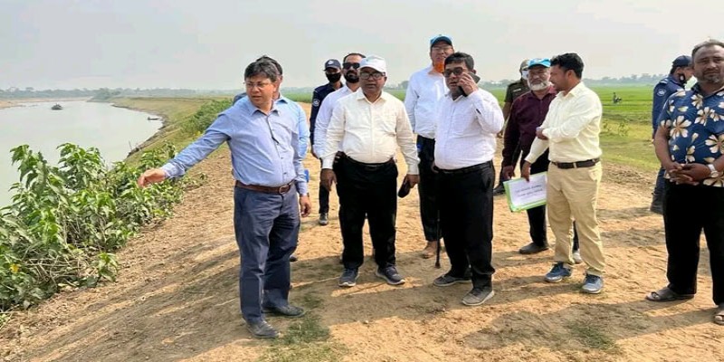 বাঁধ রক্ষায় সার্বক্ষণিক নজরদারি আছে।। পানিসম্পদ সচিব