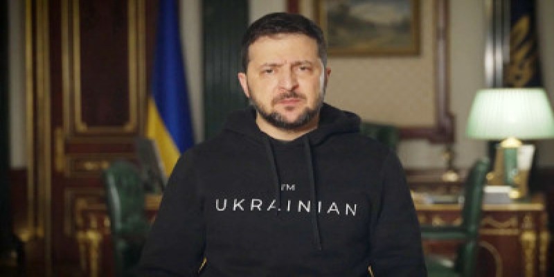 দনবাসের সেনাদের জেলেনস্কির শ্রদ্ধা ও কৃতজ্ঞতা।।