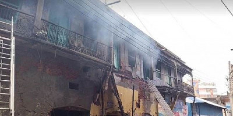 নারায়ণগঞ্জে খাদ্য গুদামে বিস্ফোরণ-আগুন।। নিহত ১
