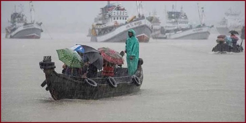 সাত অঞ্চলের নদীবন্দরে সতর্কতা সংকেত।।