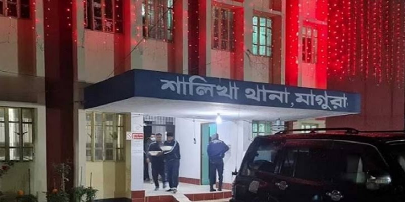 ট্রাক-কাভার্ডভ্যান সংঘর্ষে প্রাণ গেল ২ বাইক আরোহীর।।