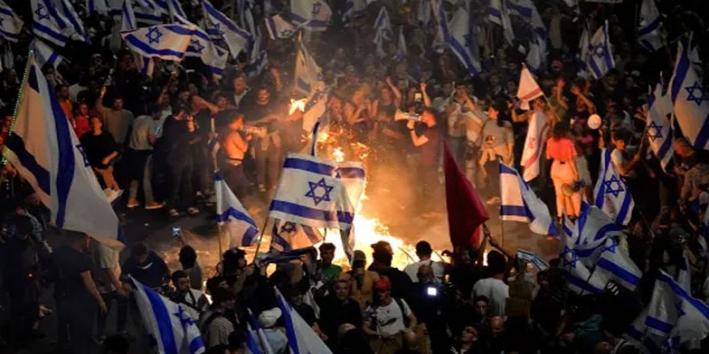 তীব্র বিক্ষোভে চাপে ইসরায়েল সরকার।।