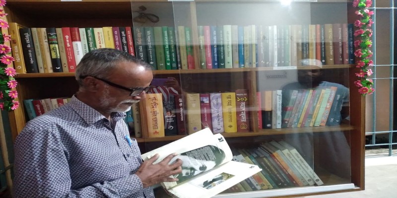 কোন অভিযুক্তকারী থানায় আটক হলে বাকি সময়টুকু পড়তে পারবেন বই॥
