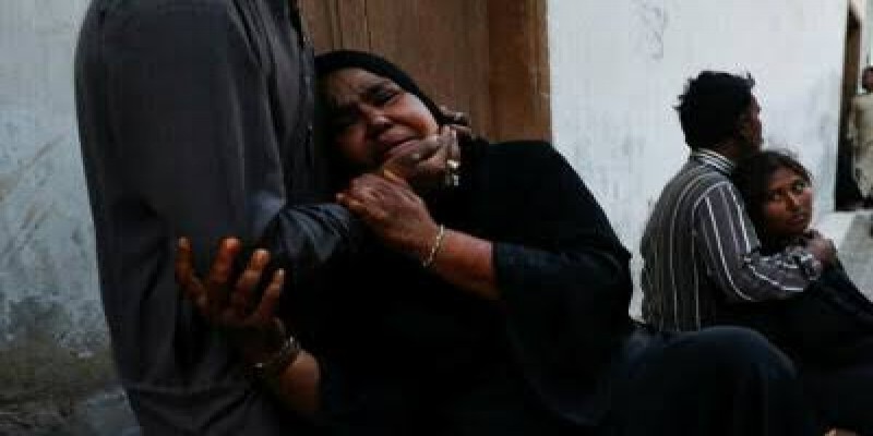 পাকিস্তানে জাকাত নিতে গিয়ে পদপিষ্ট হয়ে নিহত ১২।।