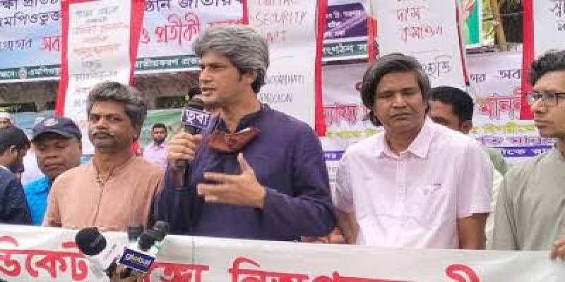 সরকার গণমাধ্যমের গলা টিপে ধরতে চায়।। সাকি