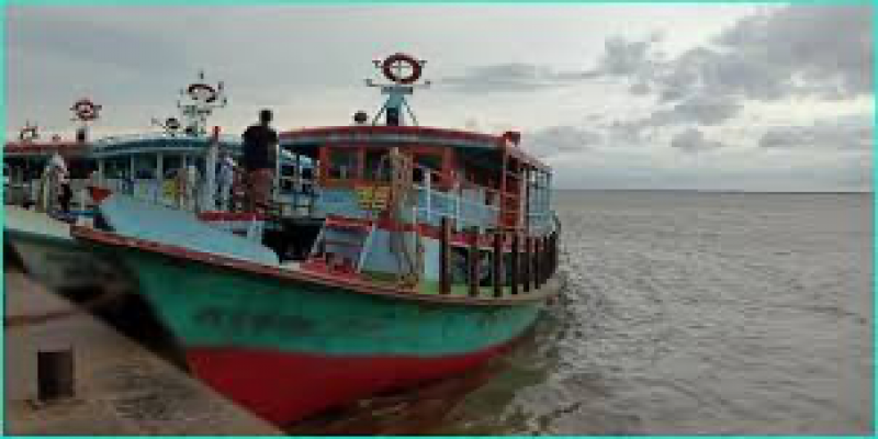 পাঁচ অঞ্চলের নদীবন্দরে সতর্কতা সংকেত।।
