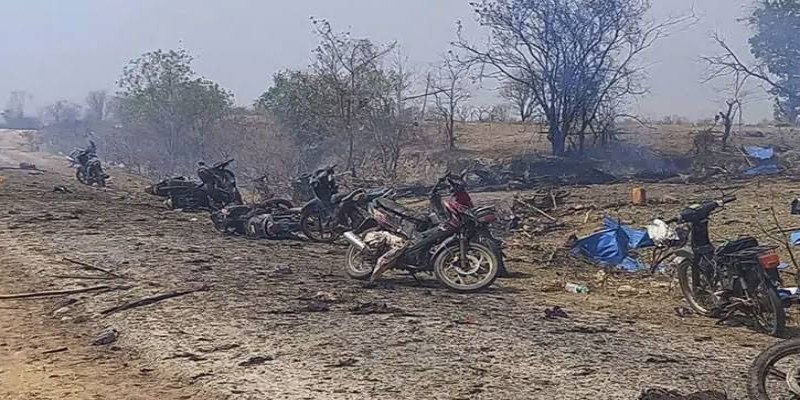 মিয়ানমার সেনাবাহিনীর বিমান হামলায় নিহত ১০০।।