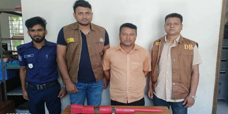 যাত্রীর পায়ুপথ থেকে ৩ সোনার বার উদ্ধার।।