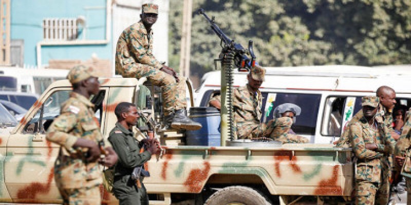 সুদানে সেনাবাহিনী-আরএসএফের সংঘর্ষ৷। নিহত বেড়ে ৫৬