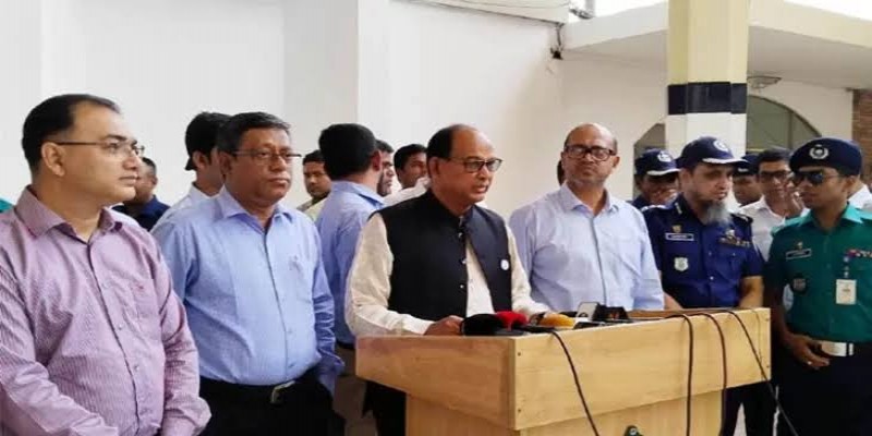 টিকিটবিহীন যাত্রীদের ট্রেন ভ্রমণের সুযোগ নেই।।মন্ত্রী