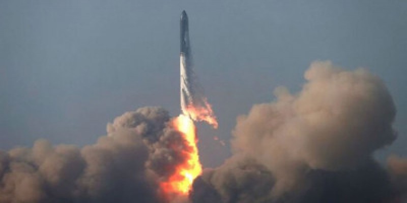 উৎক্ষেপণের পর মাঝ আকাশেই ধ্বংস মাস্কের ‘স্টারশিপ’।।