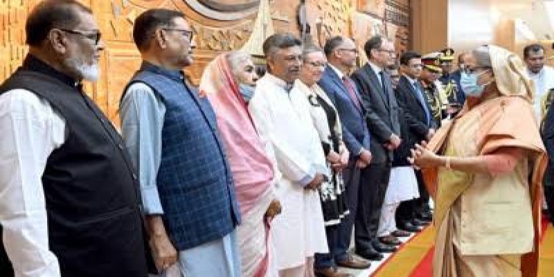 জাপানের পথে প্রধানমন্ত্রী।।যাবেন যুক্তরাষ্ট্র-যুক্তরাজ্যেও