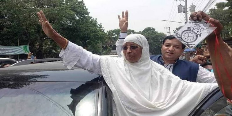 গাজীপুর সিটি নির্বাচন ।।মায়ের টেবিলঘড়ি নিয়ে মাঠে জাহাঙ্গীর