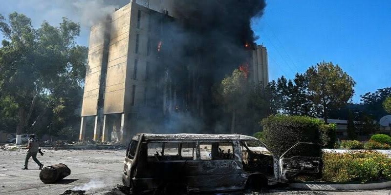 ইমরান খানকে গ্রেপ্তার।।বিক্ষোভ-সহিংসতায় নিহত ৮