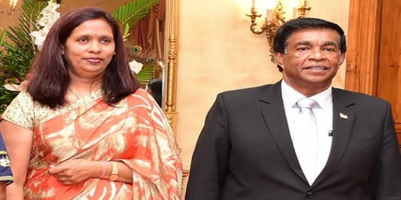মরিশাসের প্রেসিডেন্ট গেলেন ঢাকেশ্বরী মন্দিরে ।।
