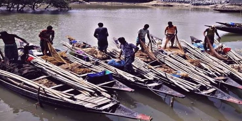 মোখা ।। সাগরে মাছ ধরা জেলেদের ৫০ কোটি টাকার ক্ষতি