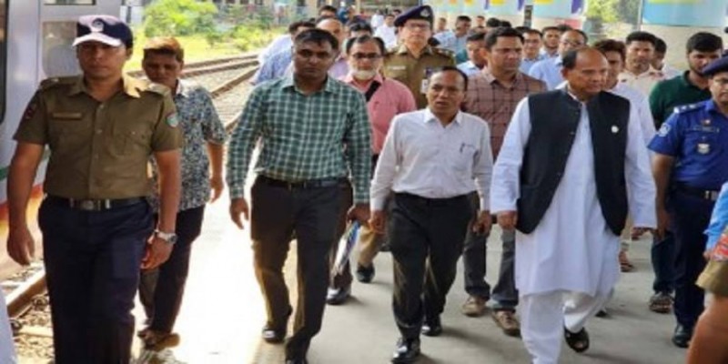 চট্টগ্রাম রেলওয়ে স্টেশন পরিদর্শনে রেলমন্ত্রী।।