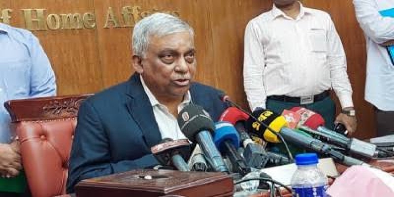 যত্রতত্র গাড়ি থামিয়ে চাঁদা নিলেই মামলা।। স্বরাষ্ট্রমন্ত্রী