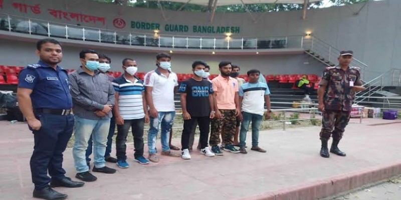 কারাভোগ শেষে দেশে ফিরলেন ভারতে পাচার হওয়া ১০ বাংলাদেশি ।।