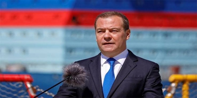 জেলেনস্কি ক্ষমতায় থাকলে সমঝোতা সম্ভব নয় ।। মেদভেদেভ