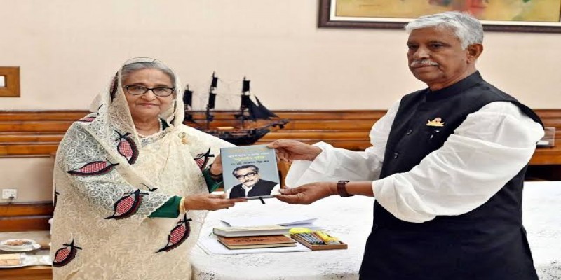 গণভবনে আজমত উল্লাহ, দেখা করলেন প্রধানমন্ত্রীর সঙ্গে ।।