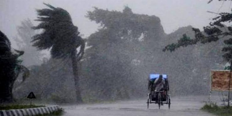 যেসব জেলায় ৬০ কিমি বেগে ঝড় ও বজ্রসহ বৃষ্টির পূর্বাভাস ।।